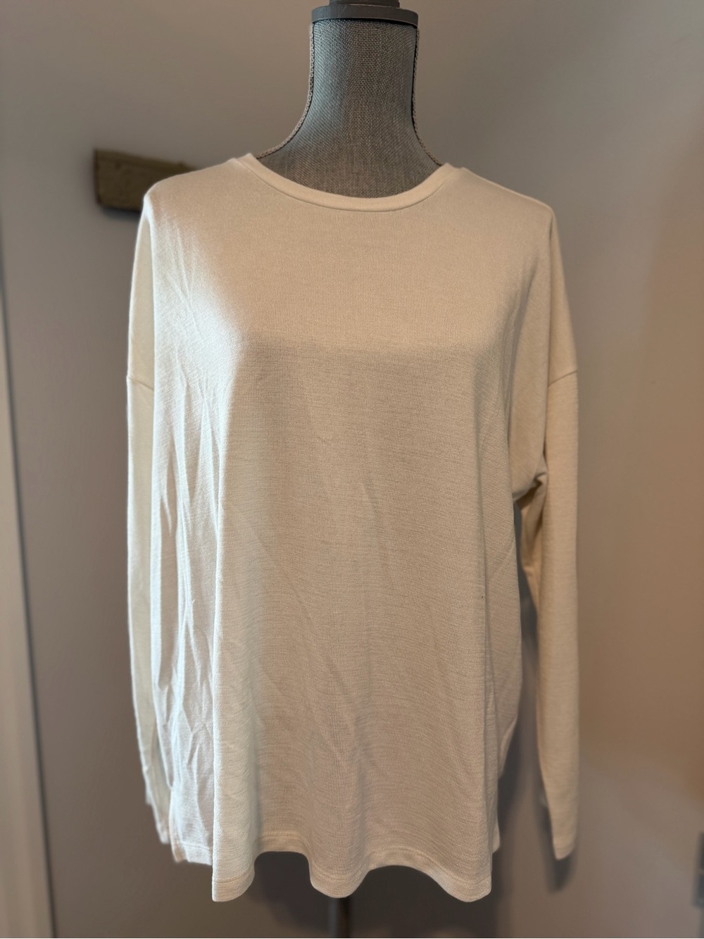 BANANA REPUBLIC Luxespun long sleeve crew neck super soft top minimalist casual
